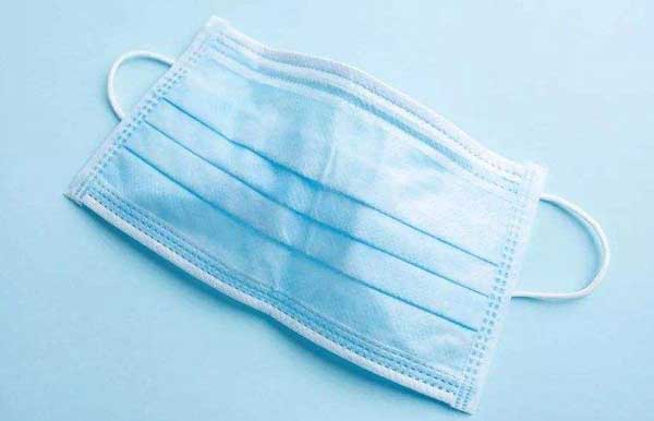 疫情通勤除了采用班車進行安全通勤外,務(wù)必帶好口罩