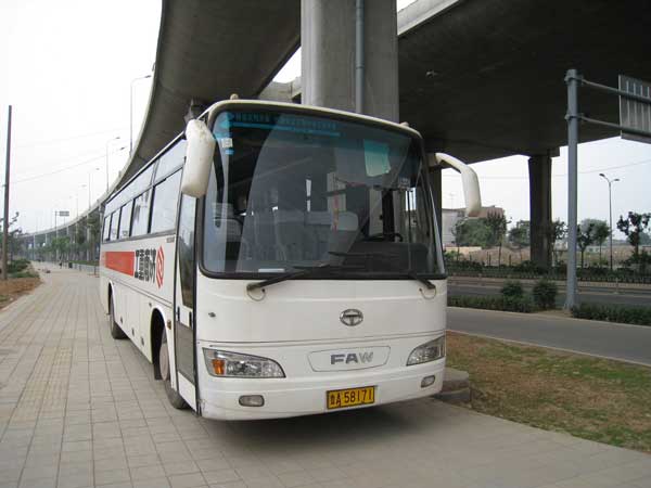 1595772481472742.jpg 大巴租車