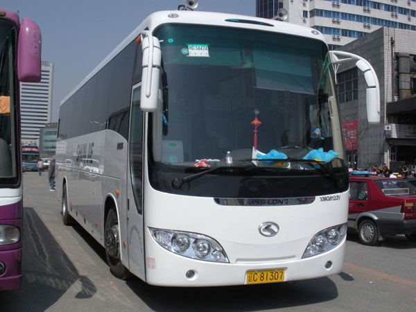 1691079542528201.jpg 公司租班車